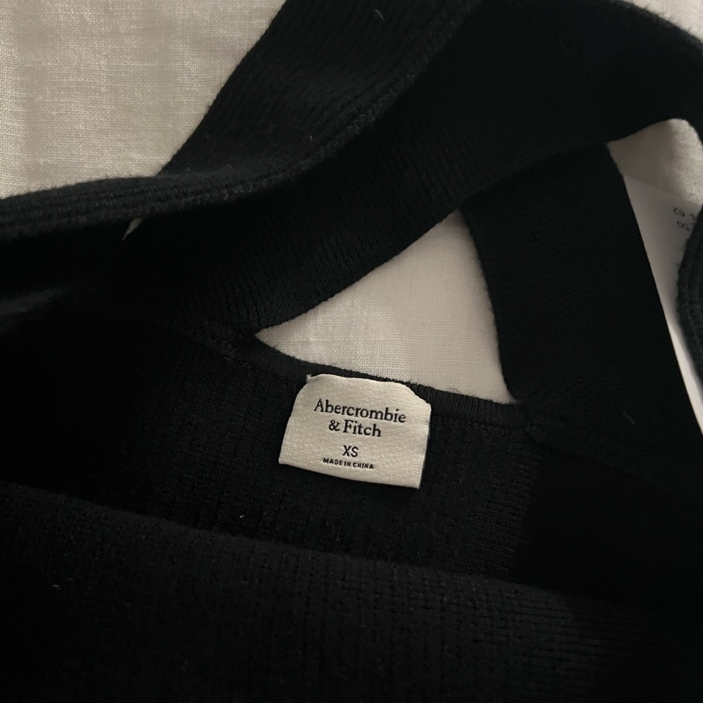 Abercrombie & Fitch Black Ribbed Square-Neck Tank Top - Picture 10 of 10